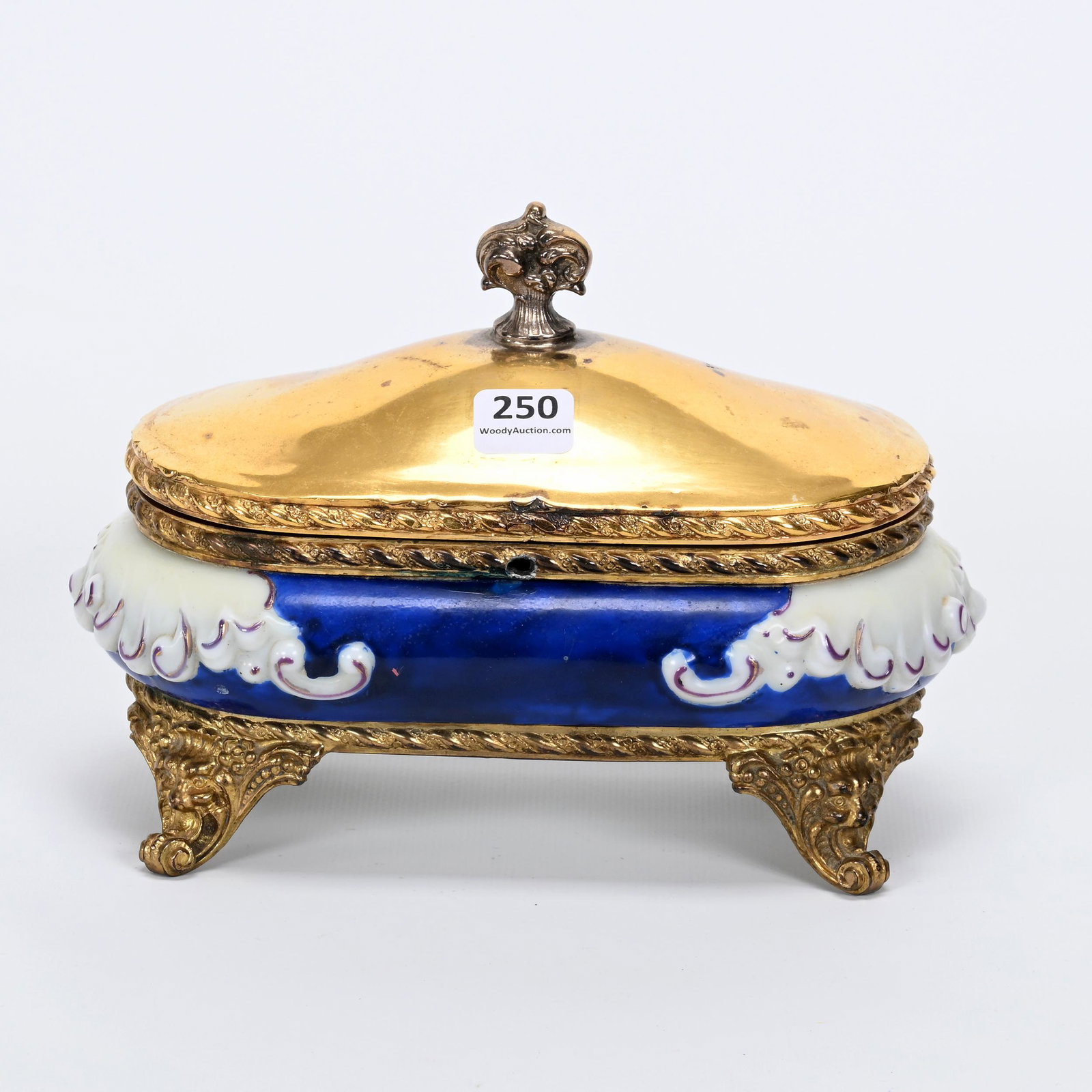 Oval Jewel Box, Wave Crest Stamp Mark (1 of 3)