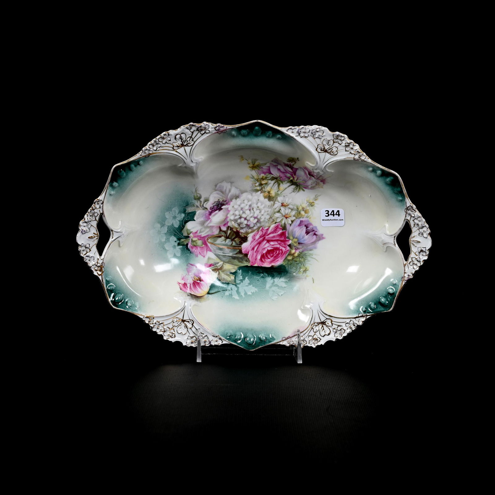 Bun Tray Marked R.S. Prussia, Point And Clover Mold (1 of 2)