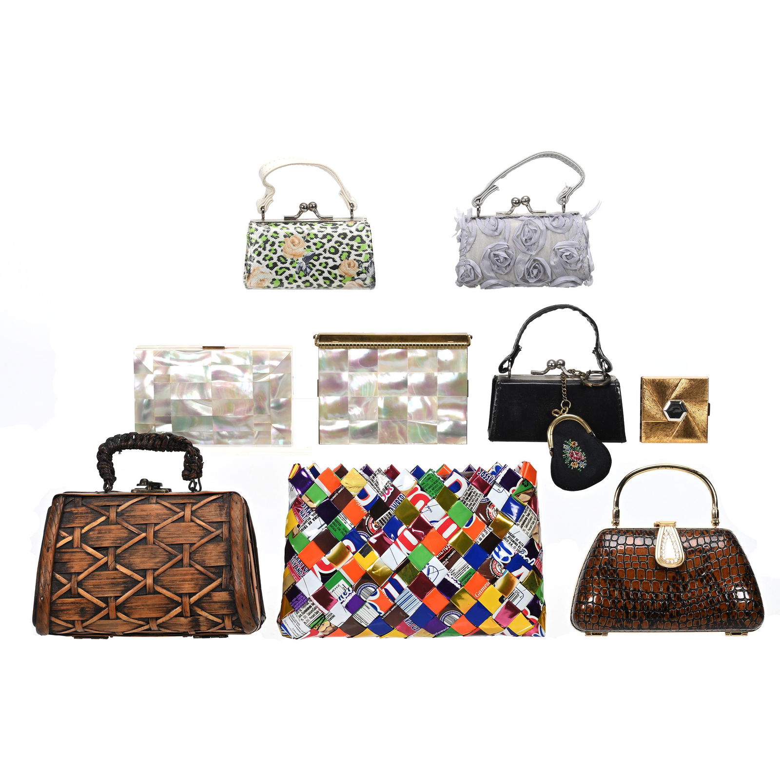 Vintage Purses/Evening Bags And Compacts (1 of 3)