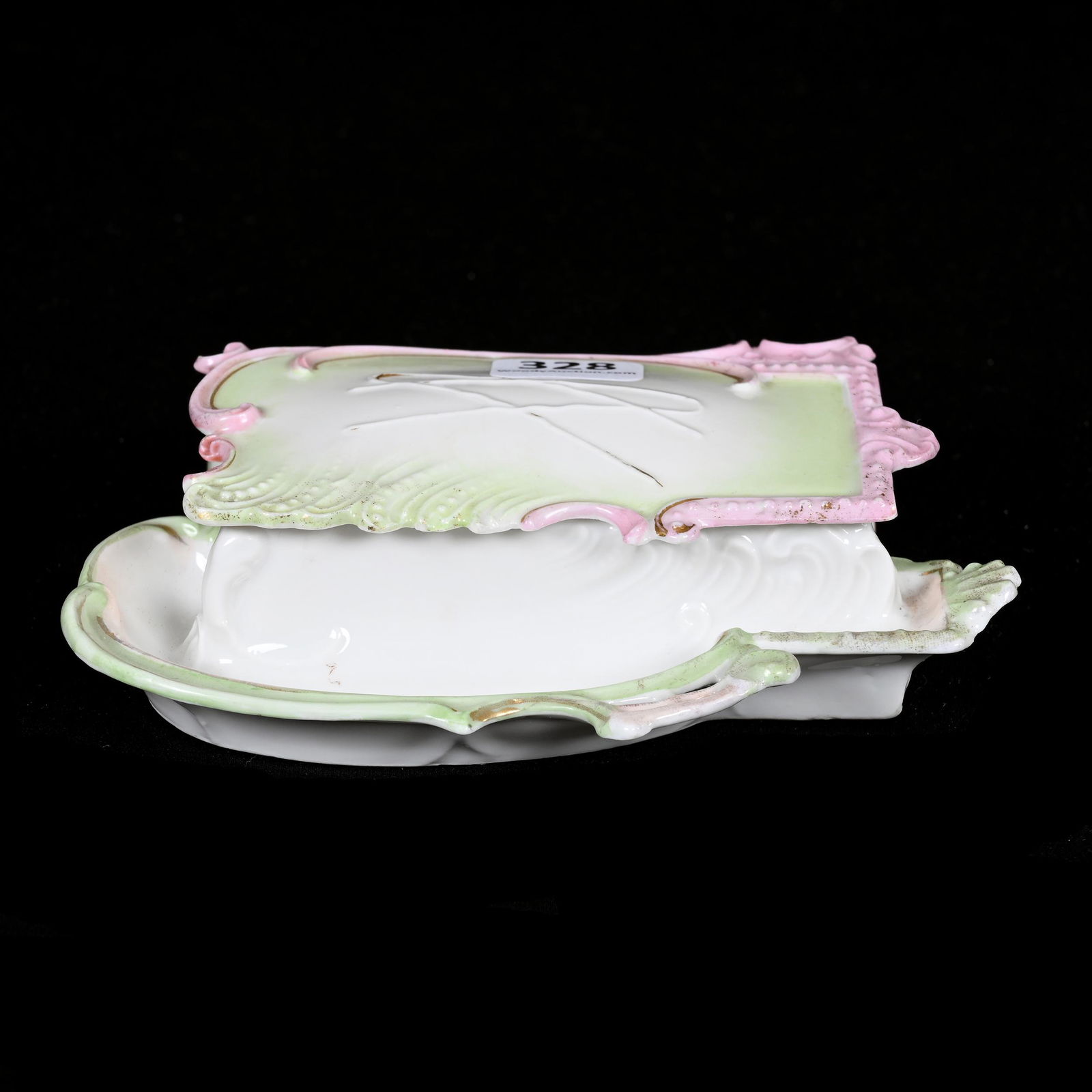 Covered Pin Box/Tray, Unmarked Early R.S. Prussia (1 of 3)