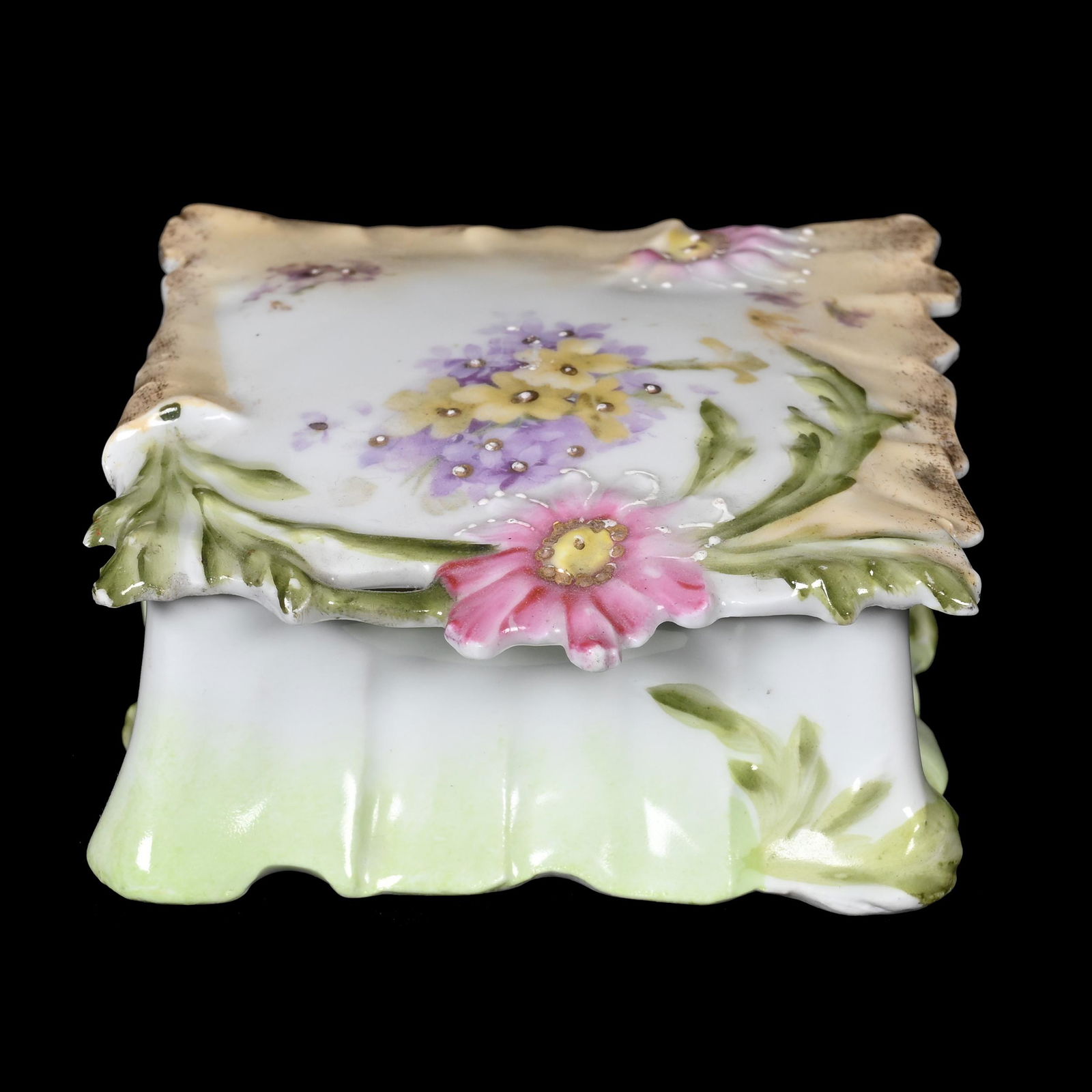 Square Covered Box, Unmarked Early R.S. Prussia (1 of 3)