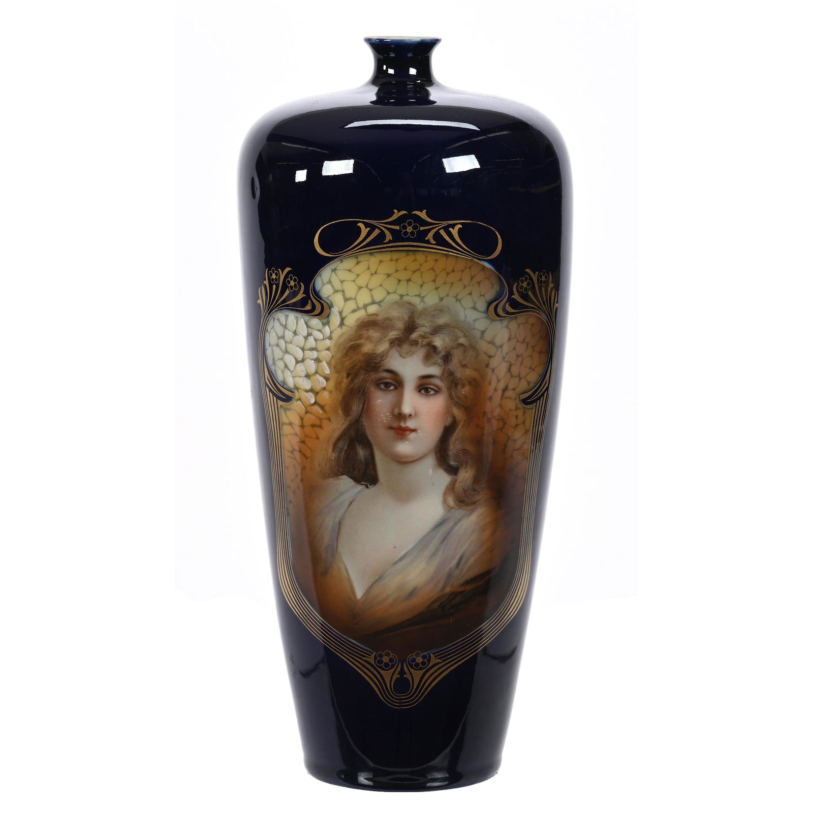 Vase Marked R.C. Bavaria (1 of 3)