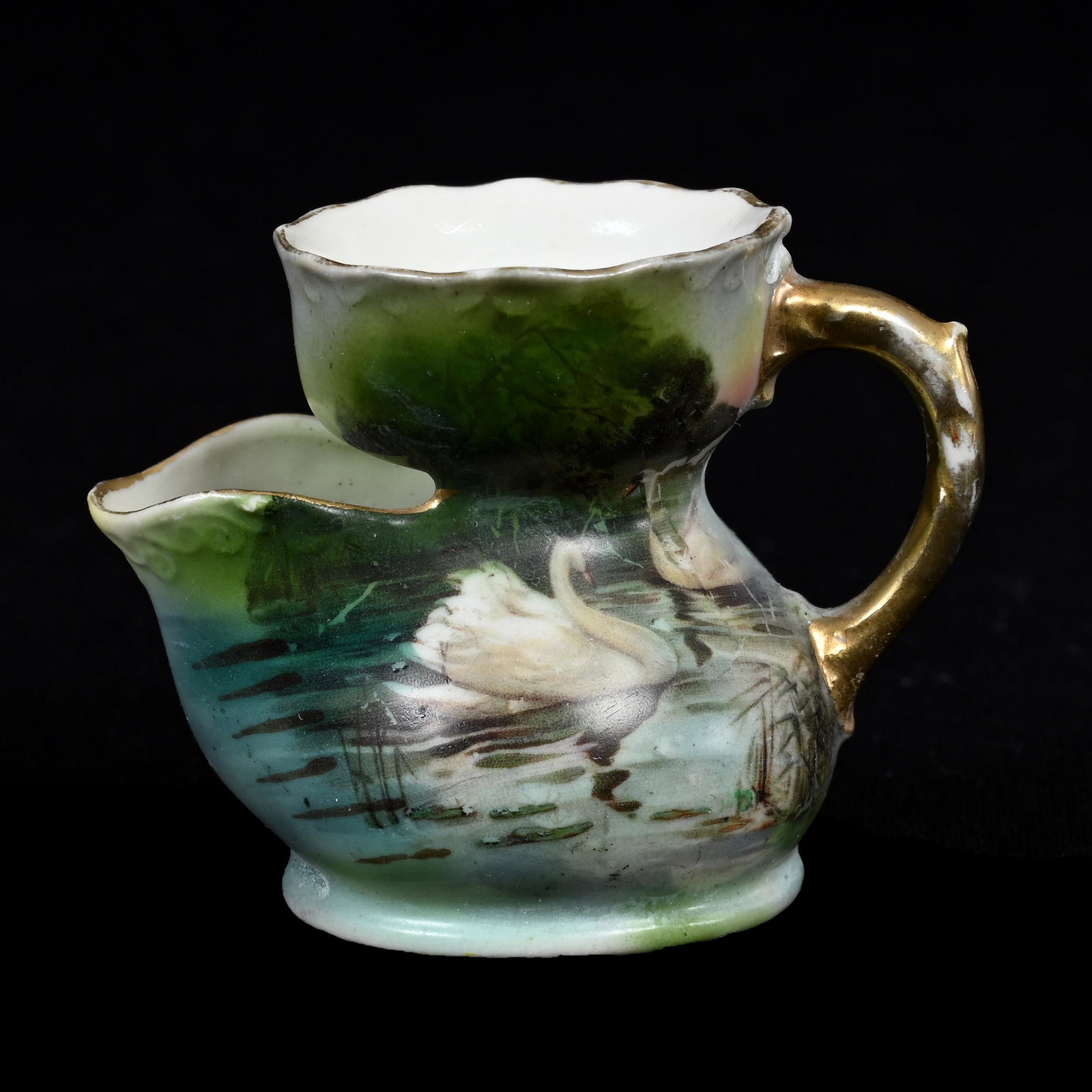 Miniature Scuttle Mug, Unmarked Royal Bayreuth (1 of 3)