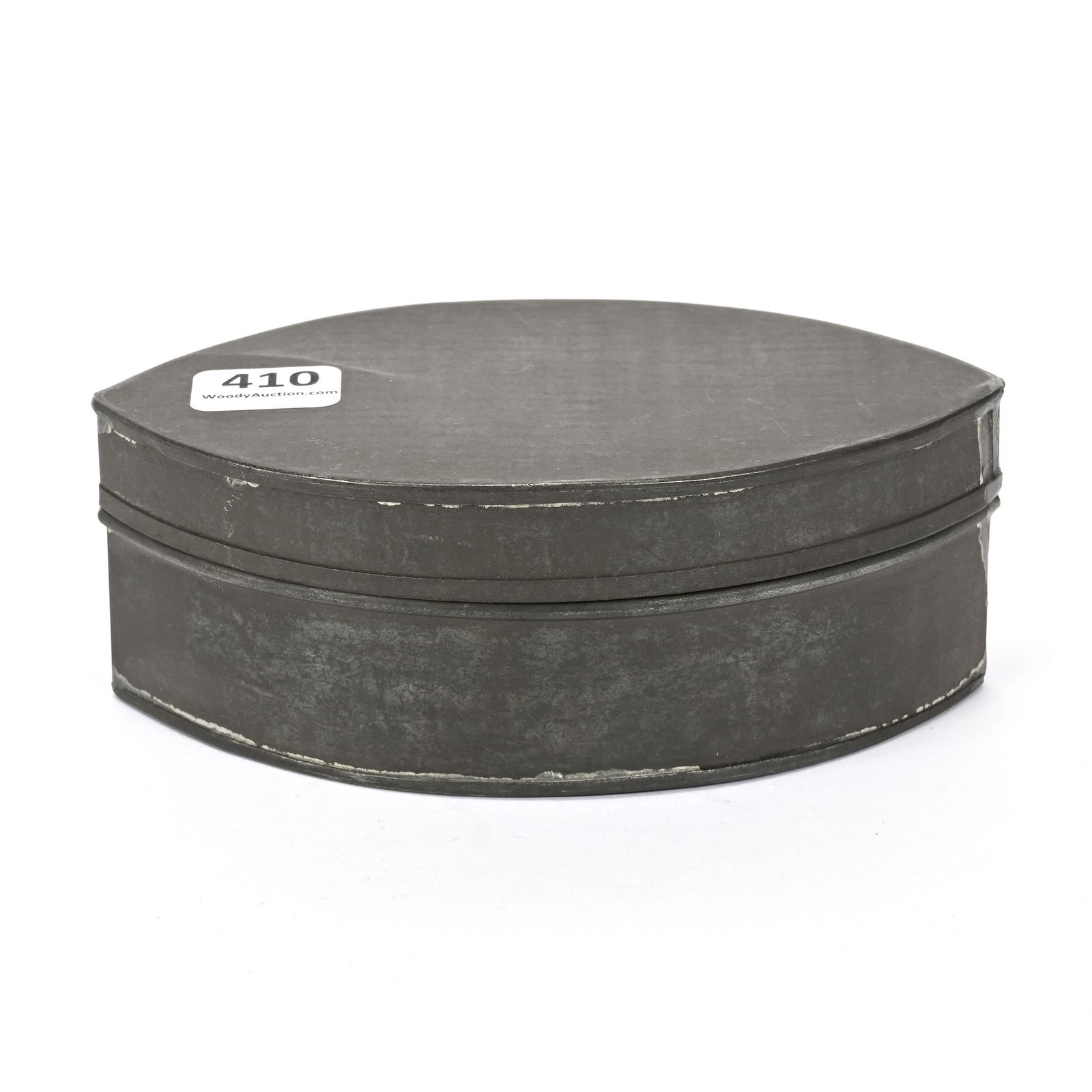 (7) Stackable Tin Cookie Cutters, Original Tin Case (1 of 3)