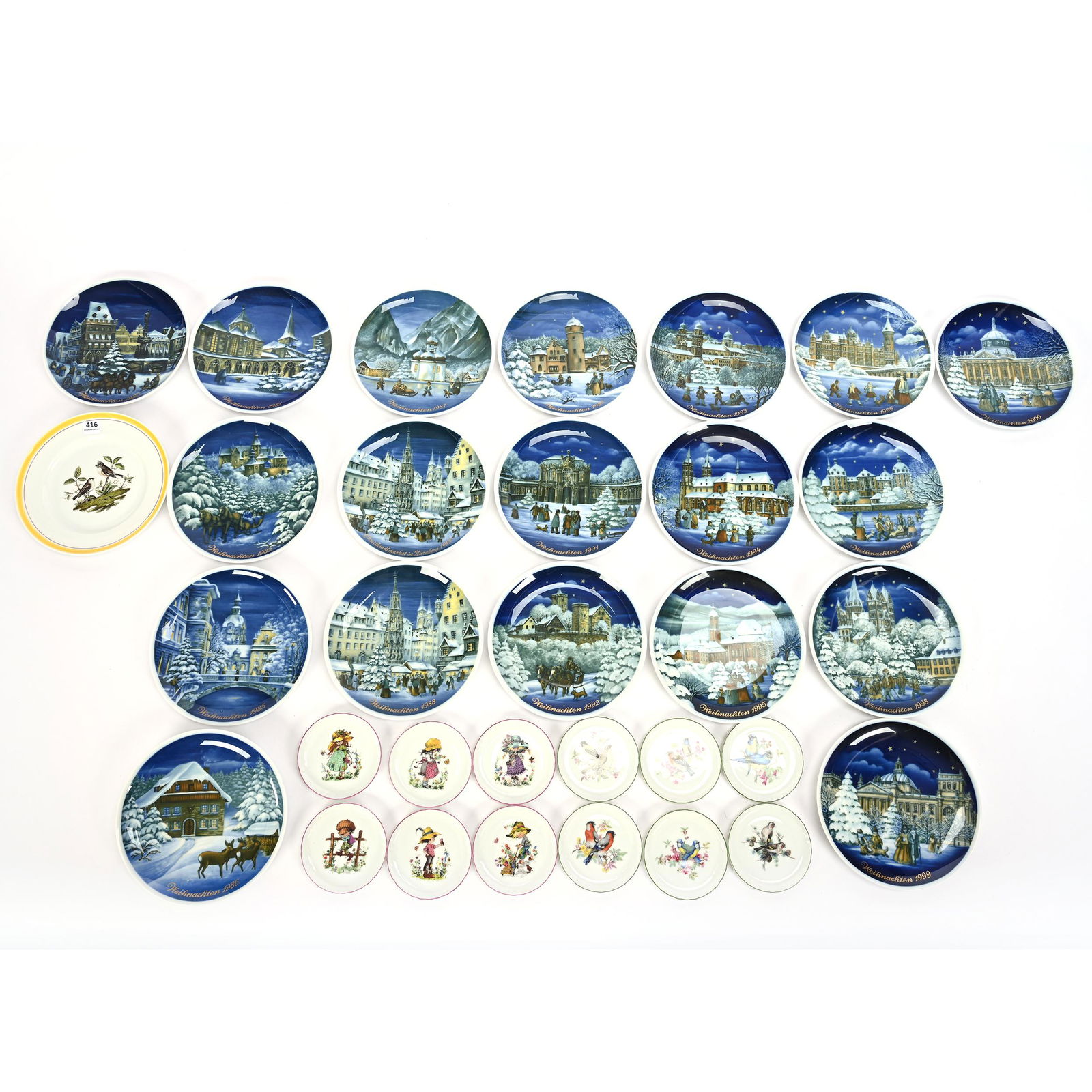 Large Assortment Of Royal Bayreuth Collector Plates (1 of 7)