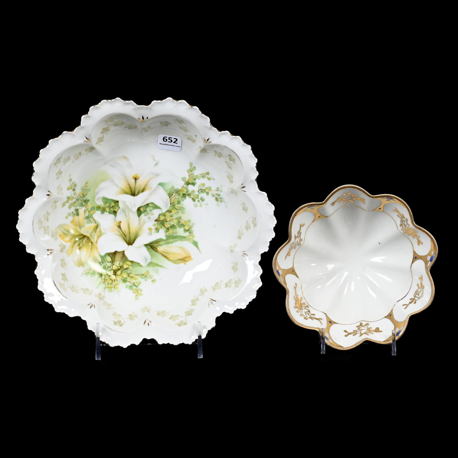 (2) Porcelain Bowls (1 of 2)