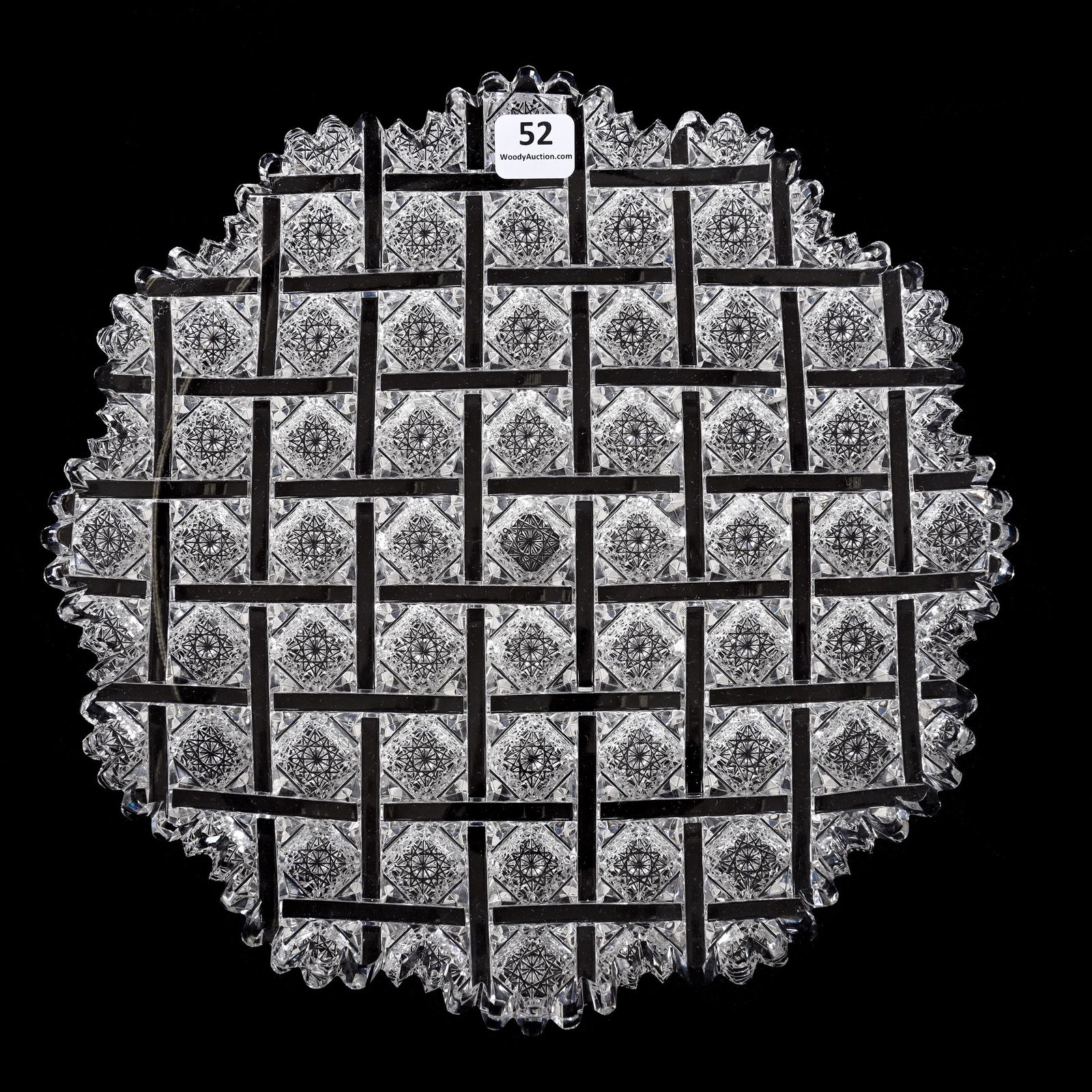 Round Tray, ABCG, Trellis Pattern By Egginton (1 of 2)