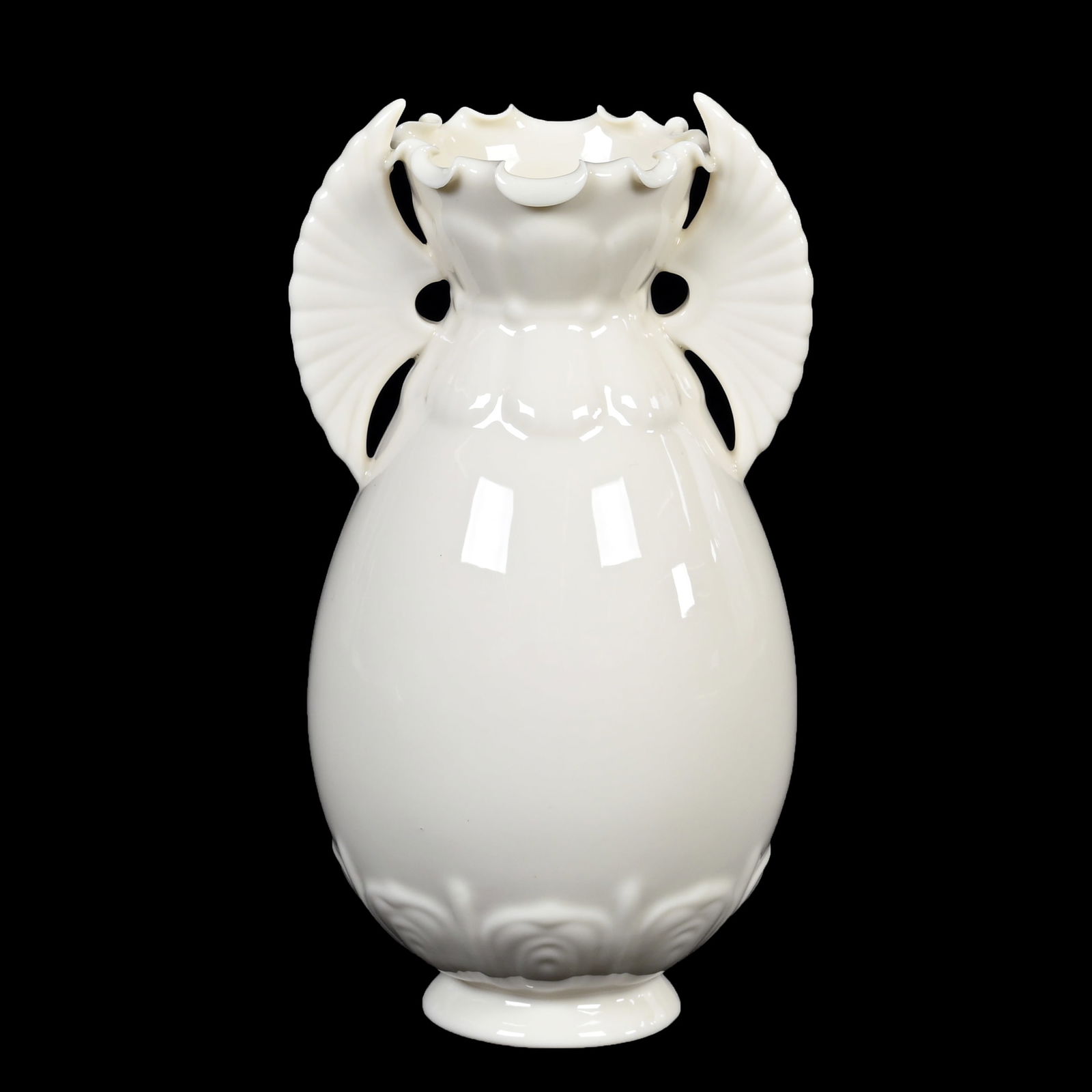 Vase, Two Handles, Lenox Green Wreath/USA (1 of 3)