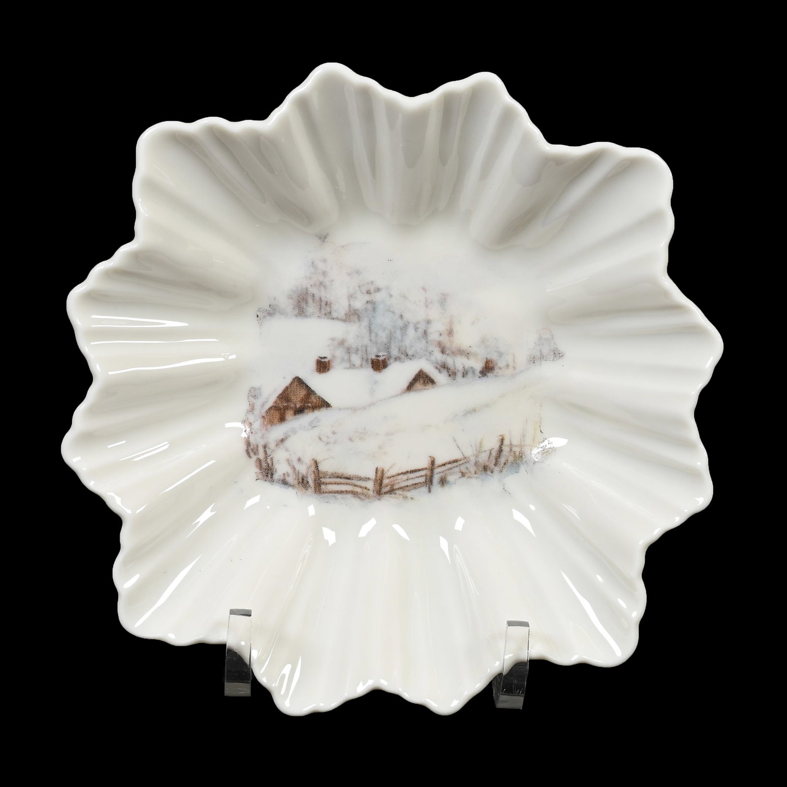 Dish, Star Shape, Lenox Green Wreath Mark: Dish, Star Shape, Lenox Green Wreath Mark, 6.25" x, White With Scenic Winter Scene Transfer, Janice Gill Collection