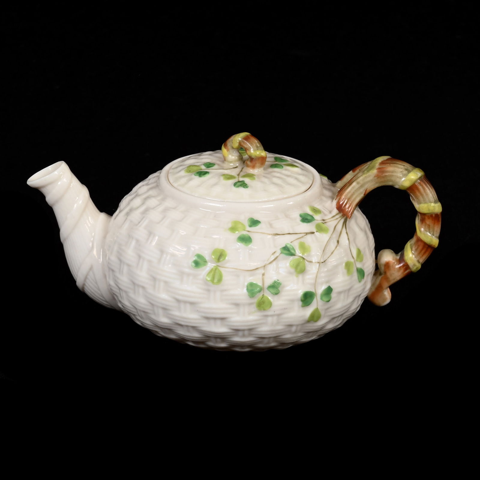 Teapot, Irish Belleek 2nd Black Mark, 1891-1906 (1 of 3)