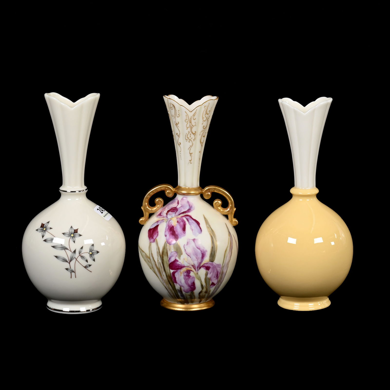 (3) Vases (1 of 3)