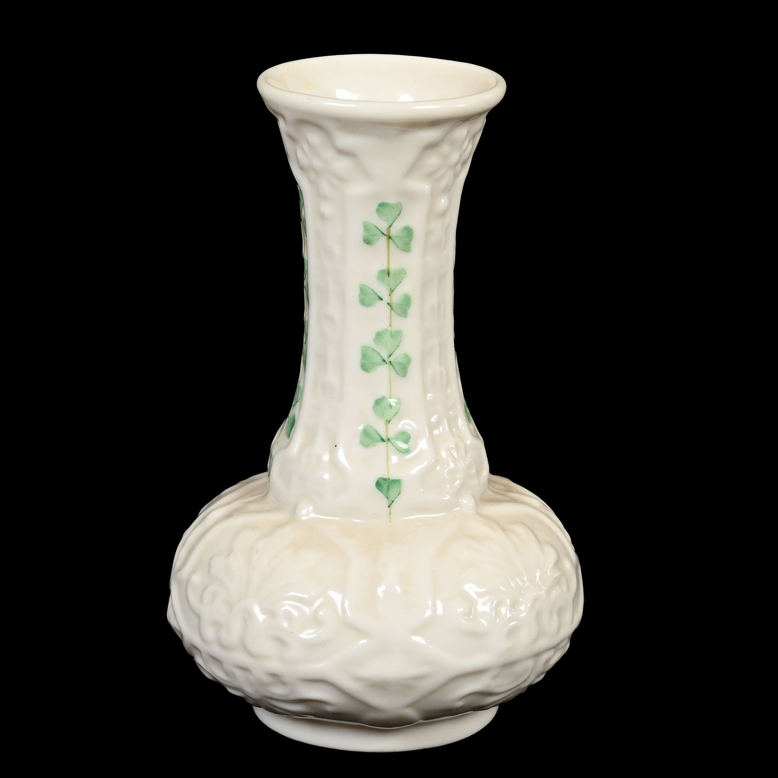 Vase, Irish Belleek 6th Green Mark (1 of 3)