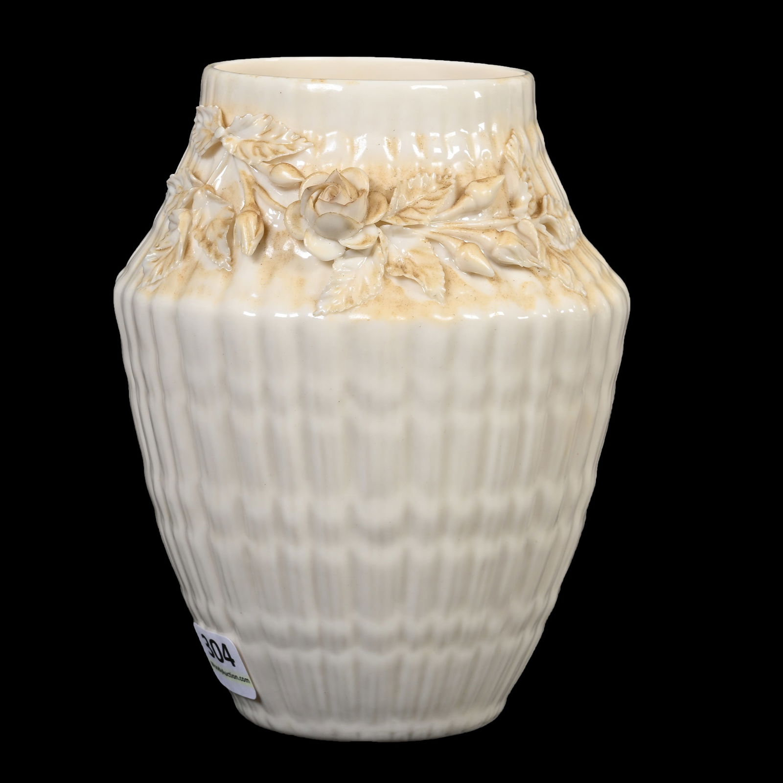 Vase, Irish Belleek 5th Green Mark (1 of 3)