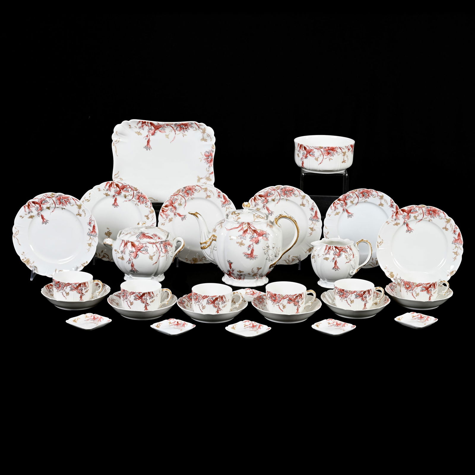 (29) Piece Set Marked Haviland & Co Limoges (1 of 3)