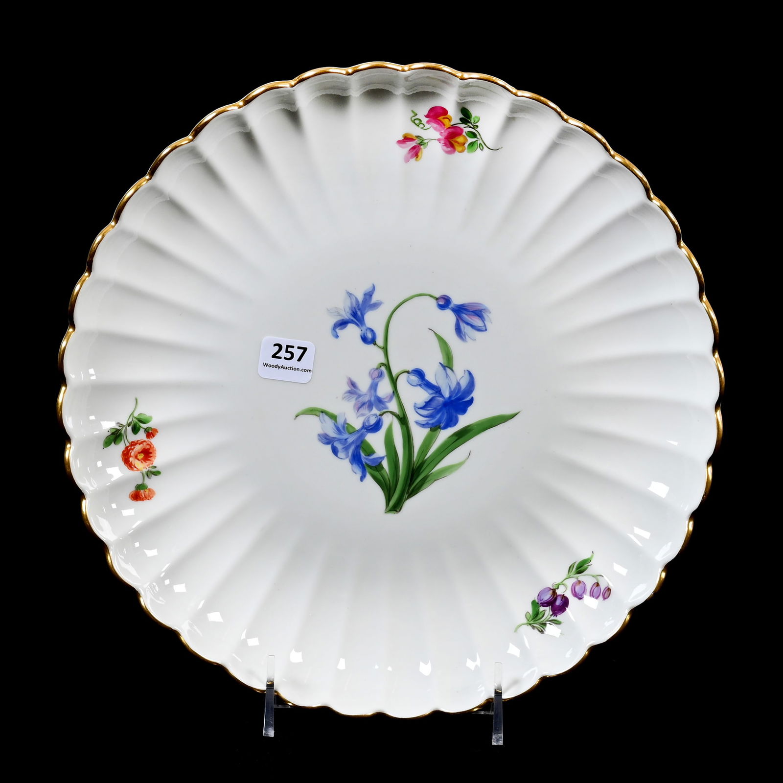 Fluted Cake Plate, Meissen Blue Crossed Swords Mark (1 of 2)