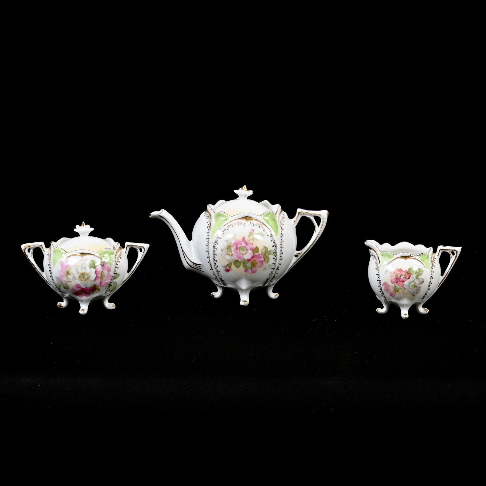 Child's Tea Set, Three Piece, Unmarked R.S. Prussia (1 of 4)