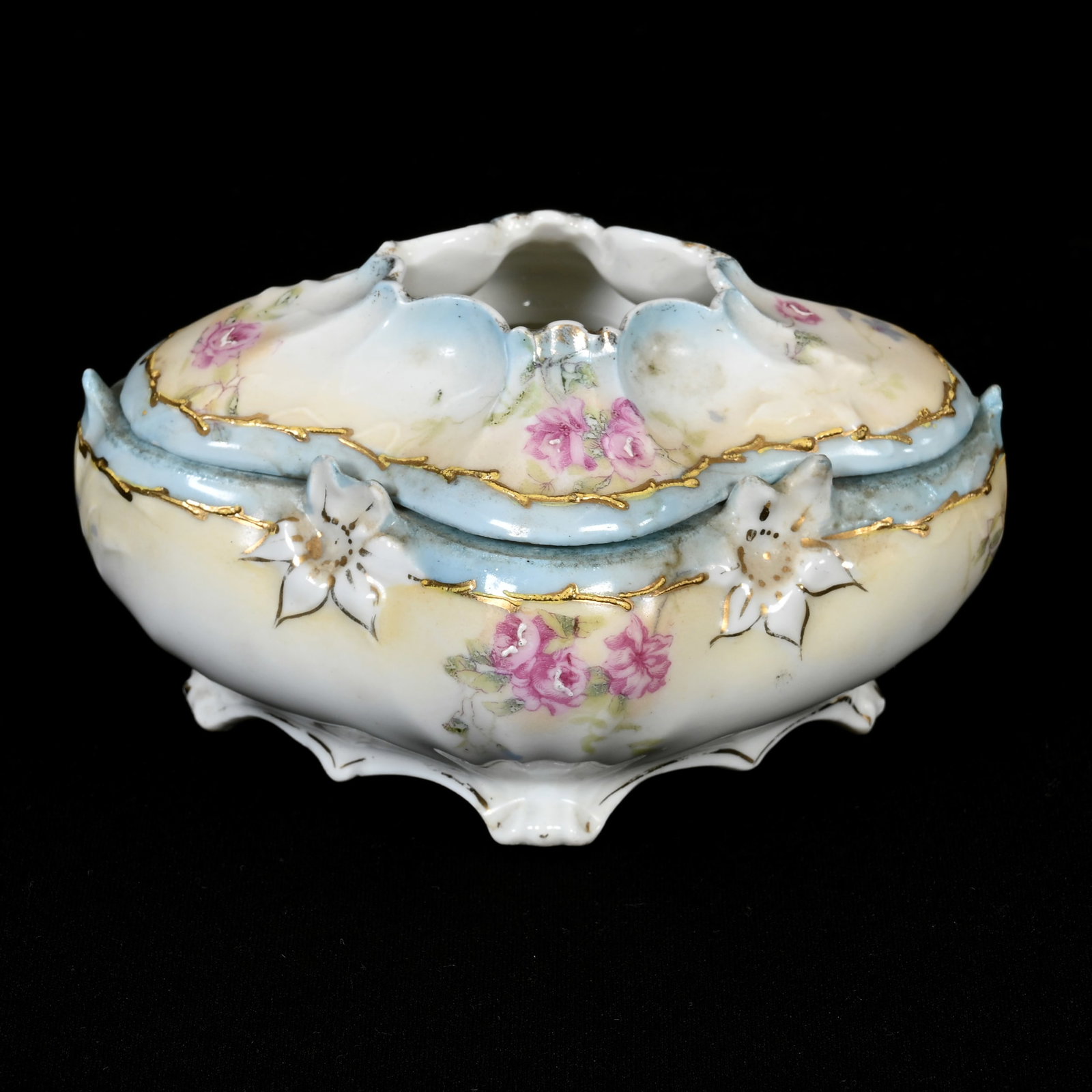 Hair Receiver, Unmarked R.S. Prussia: Hair Receiver, Unmarked R.S. Prussia, 2.5" x 4.75", Blue, White And Cream Tones, Pink Rose Decor, Virginia Private Collection.