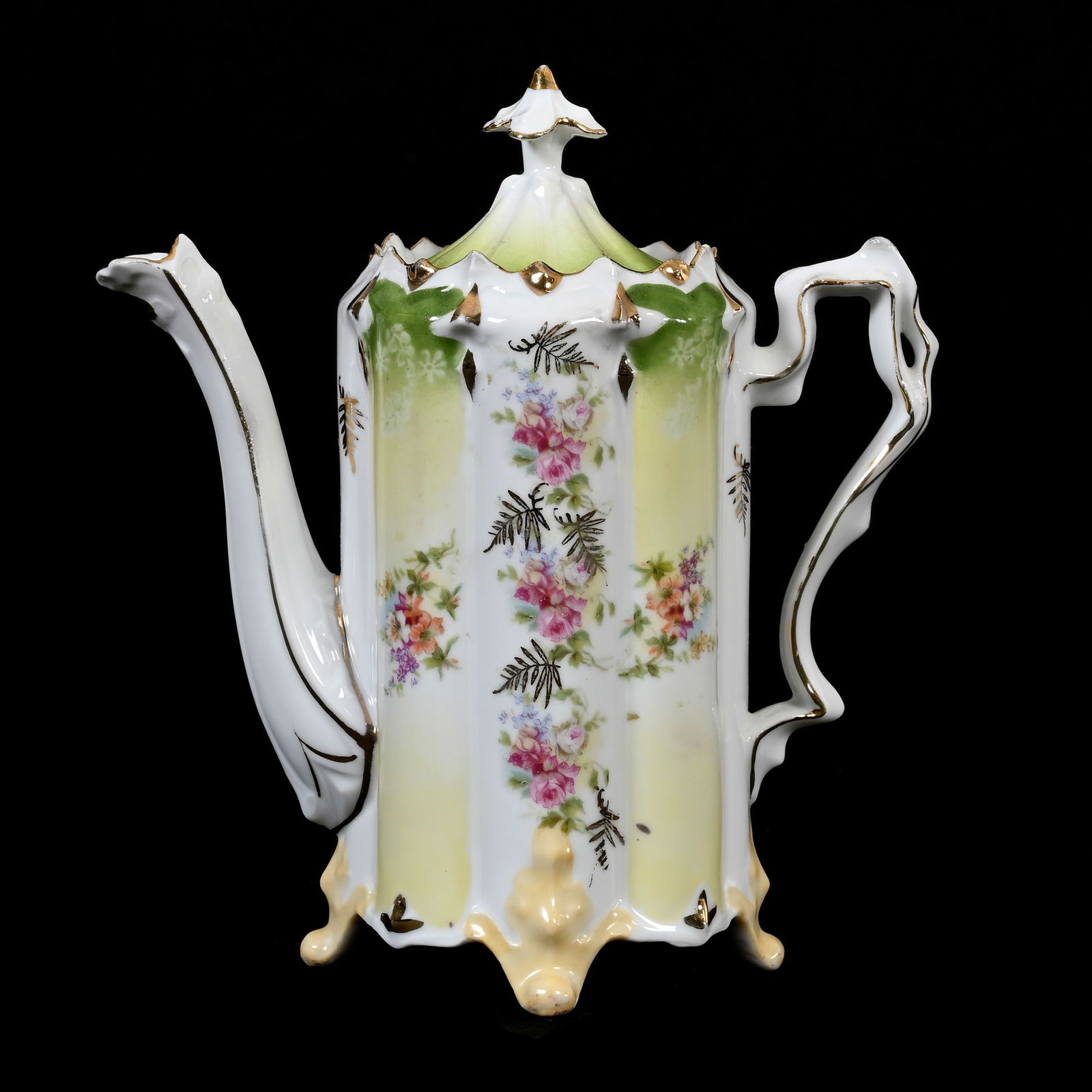 Tea Pot, Unmarked R.S. Prussia (1 of 3)