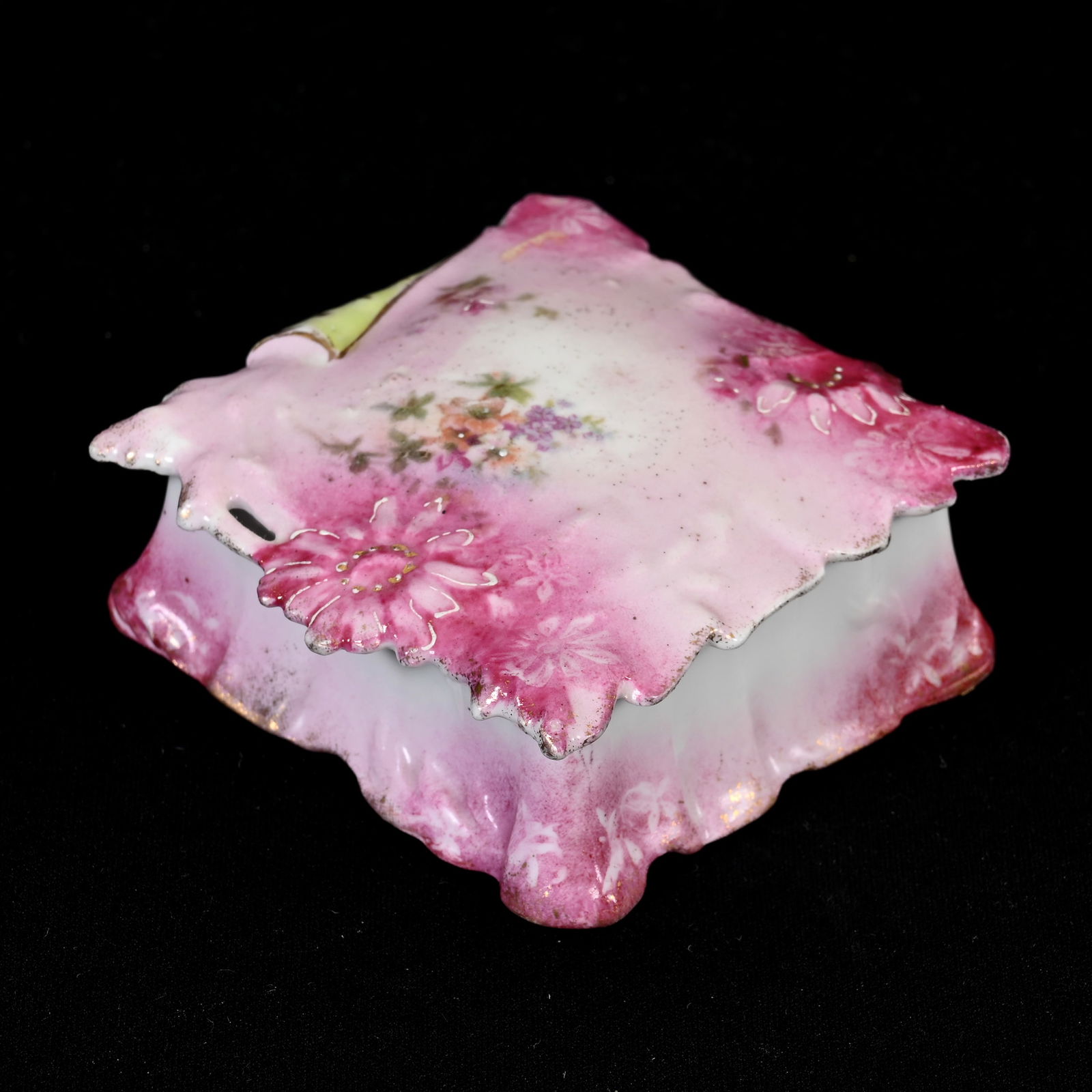 Covered Box, Unmarked R.S. Prussia (1 of 3)