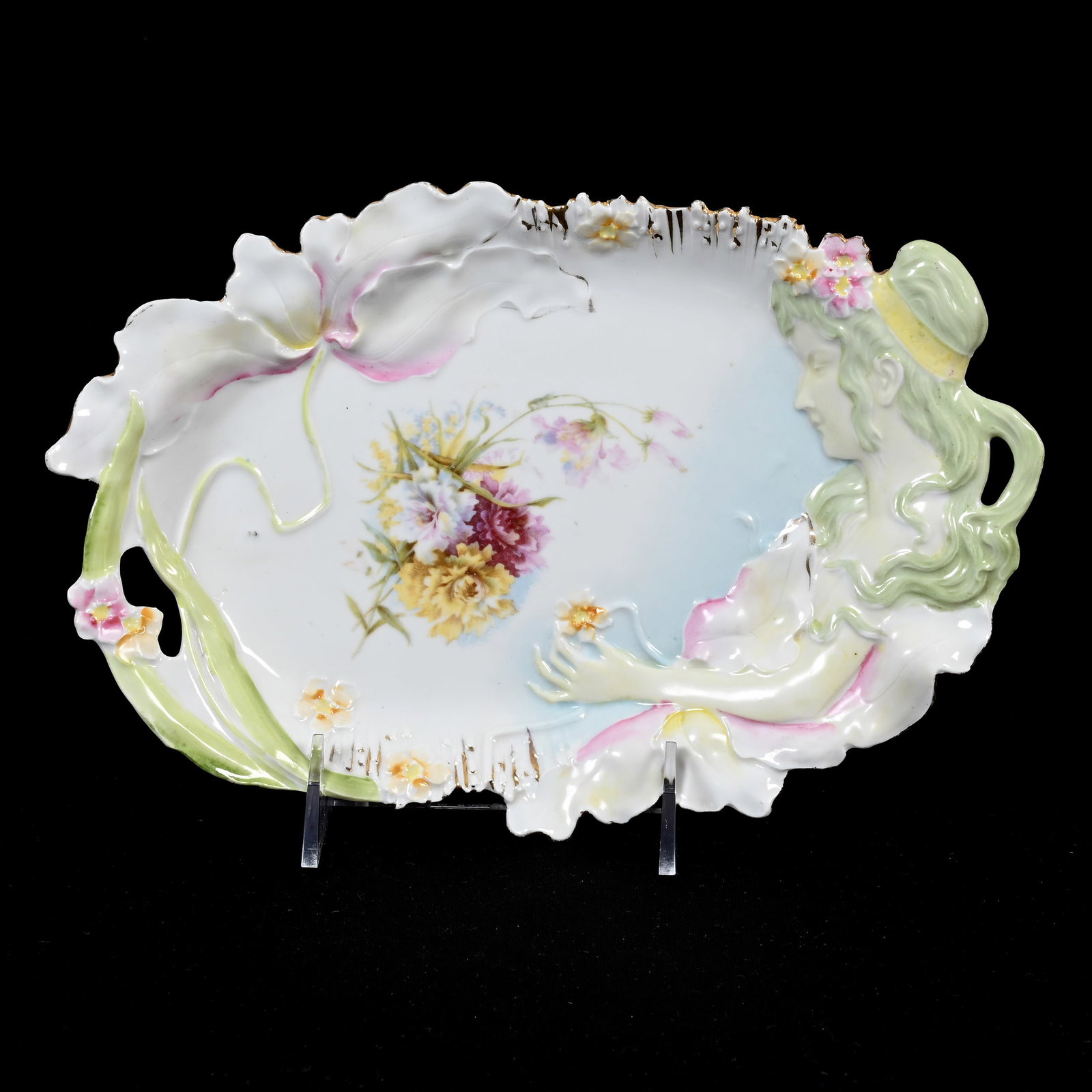 Dresser Tray, Unmarked R.S. Prussia: Dresser Tray, Unmarked R.S. Prussia, 10.25" x 7", Hidden Image Mold, White And Blue Tones, Floral Decor, Lee & Carol Marple Collection.