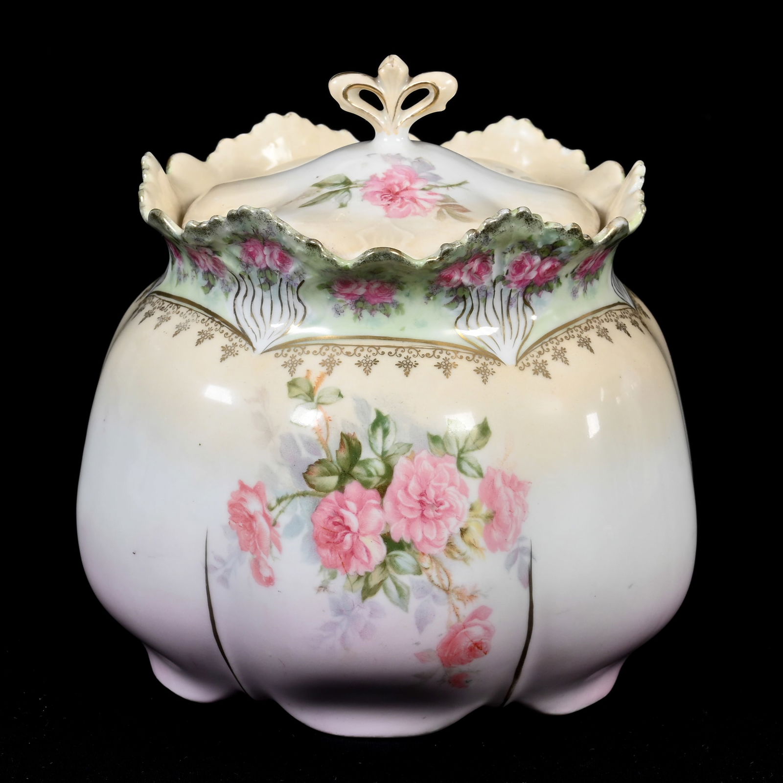 Biscuit Jar Marked R.S. Prussia (1 of 3)