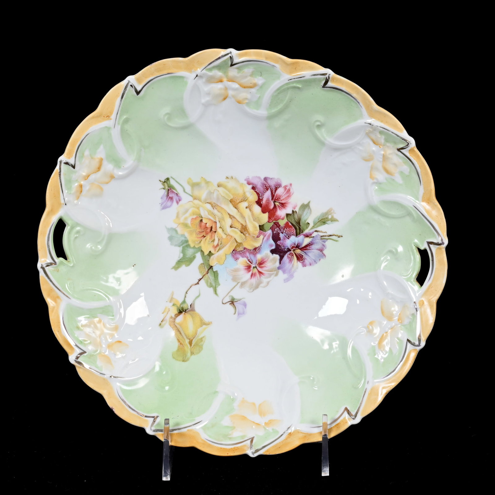 Cake Plate, Unmarked R.S. Prussia: Cake Plate, Unmarked R.S. Prussia, 9.5", Cream, Green And White Tones, Floral Decor, Lee & Carol Marple Collection.