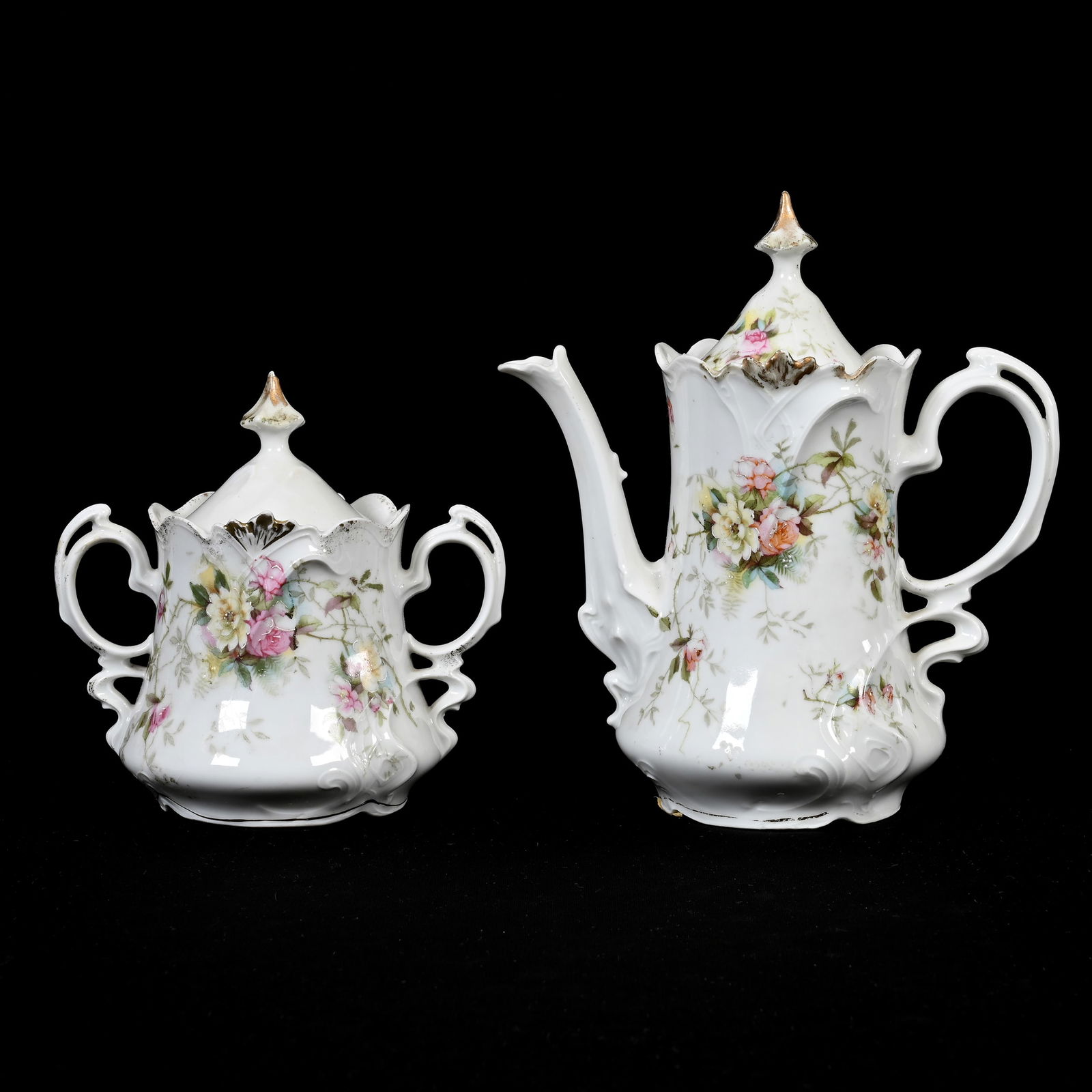 Teapot/Matching Sugar, Unmarked R.S. Prussia (1 of 3)