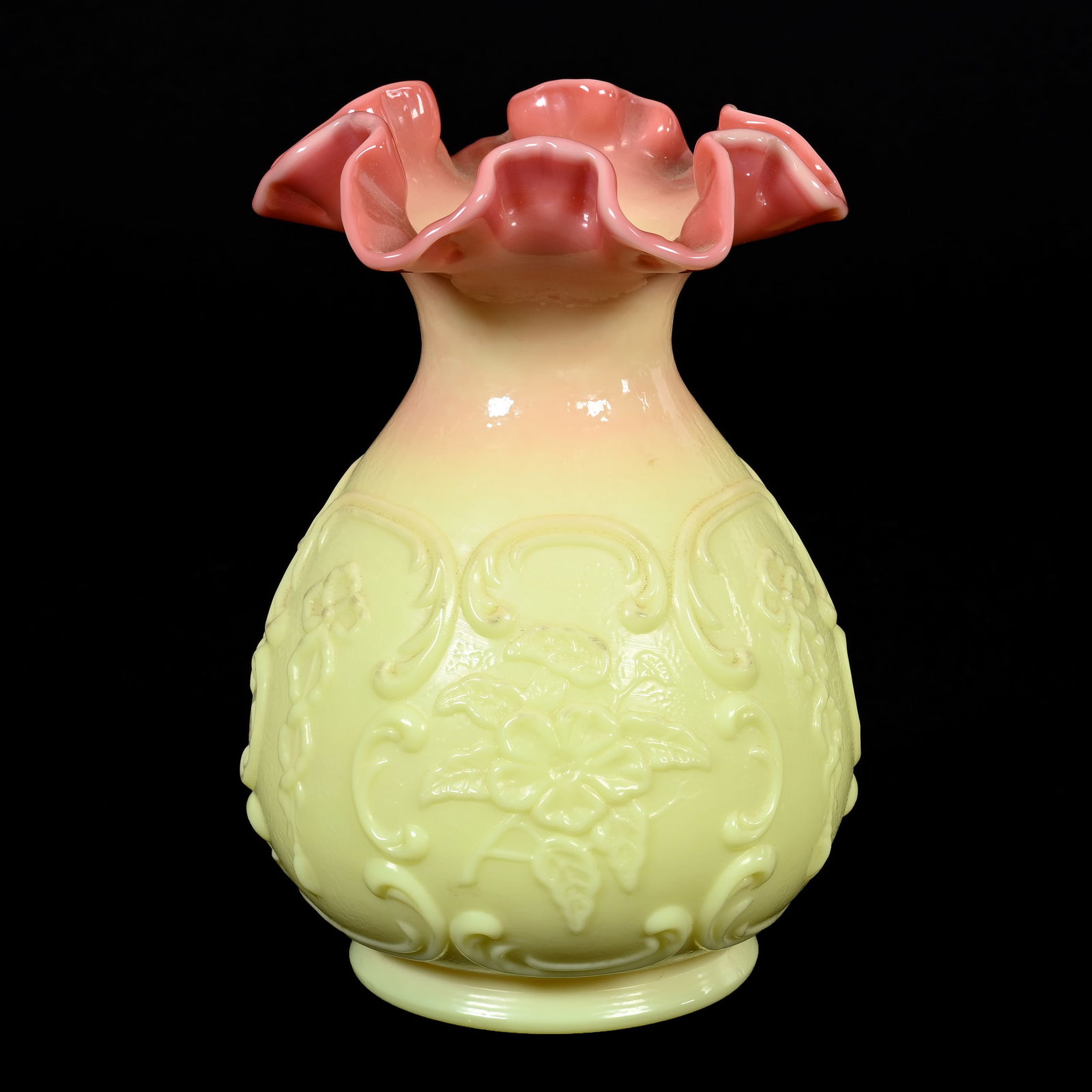 Vase, Glossy Burmese Attributed To Fenton (1 of 4)