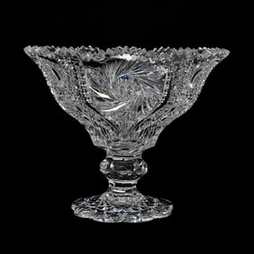 Pedestal Centerpiece, ABCG, Cameron By Clark