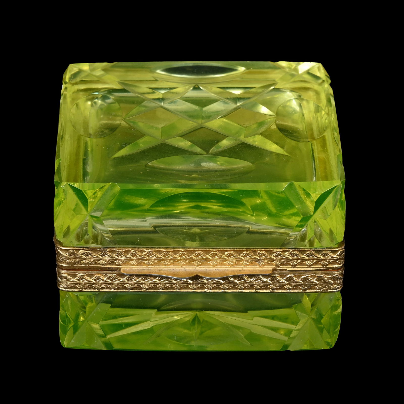 Hinged Box, Solid Vaseline Art Glass (1 of 4)