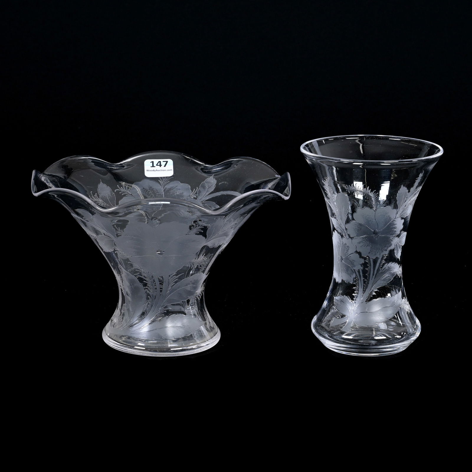 (2) Kalana Style Vases Attributed To Dorflinger (1 of 3)