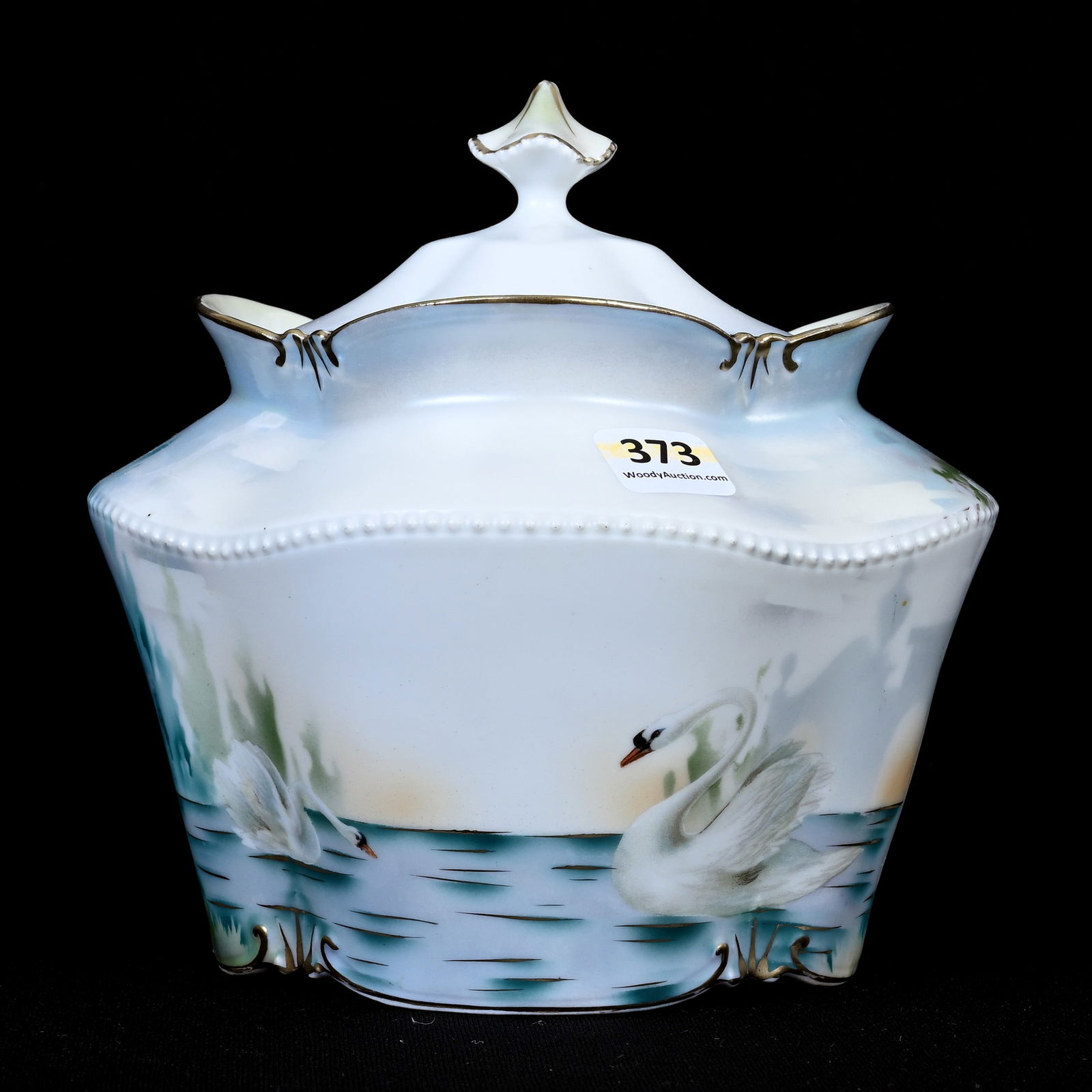 Biscuit Jar Marked R.S. Prussia (1 of 4)