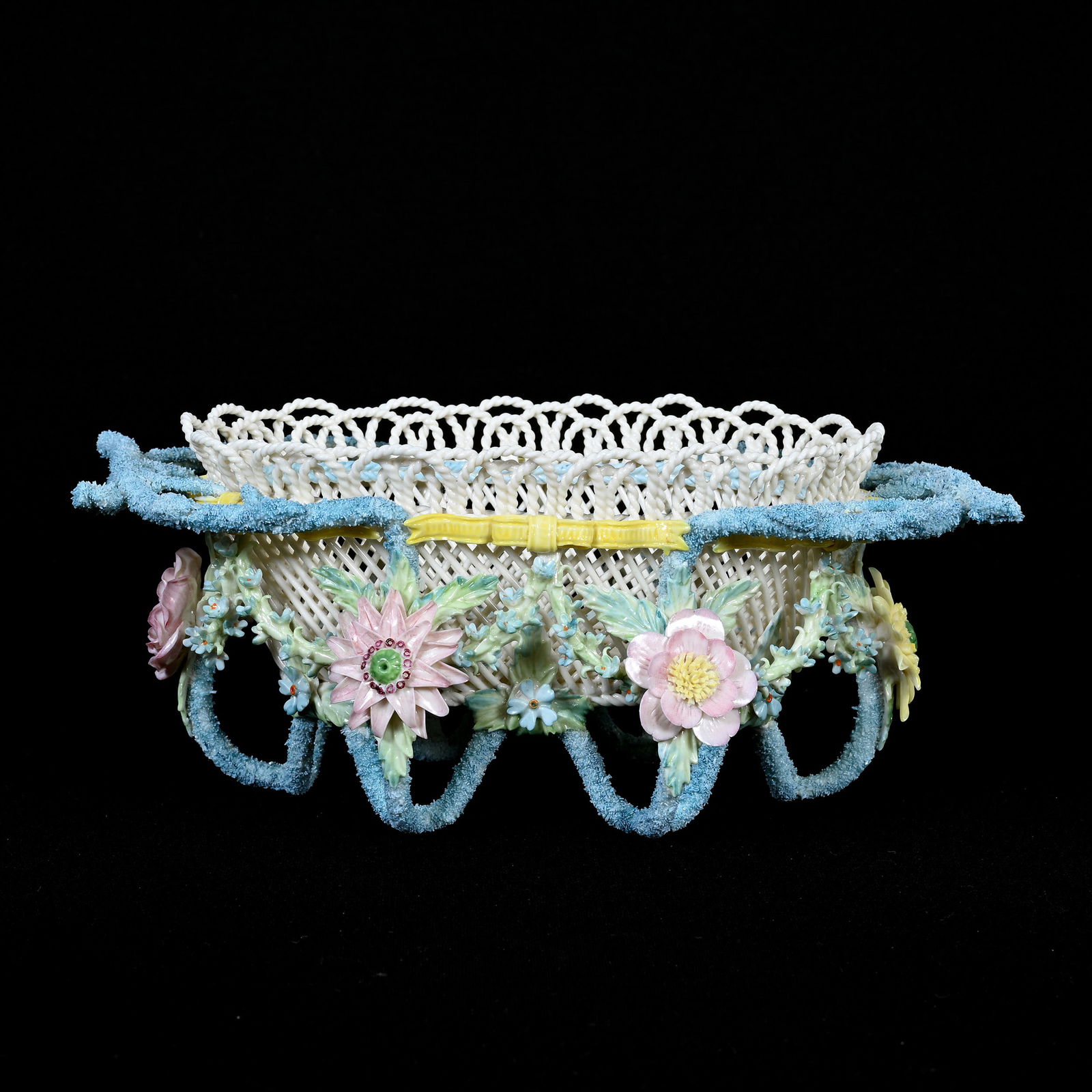 Basket, Irish Belleek, Four Strand, Two Pad Mark (1 of 4)