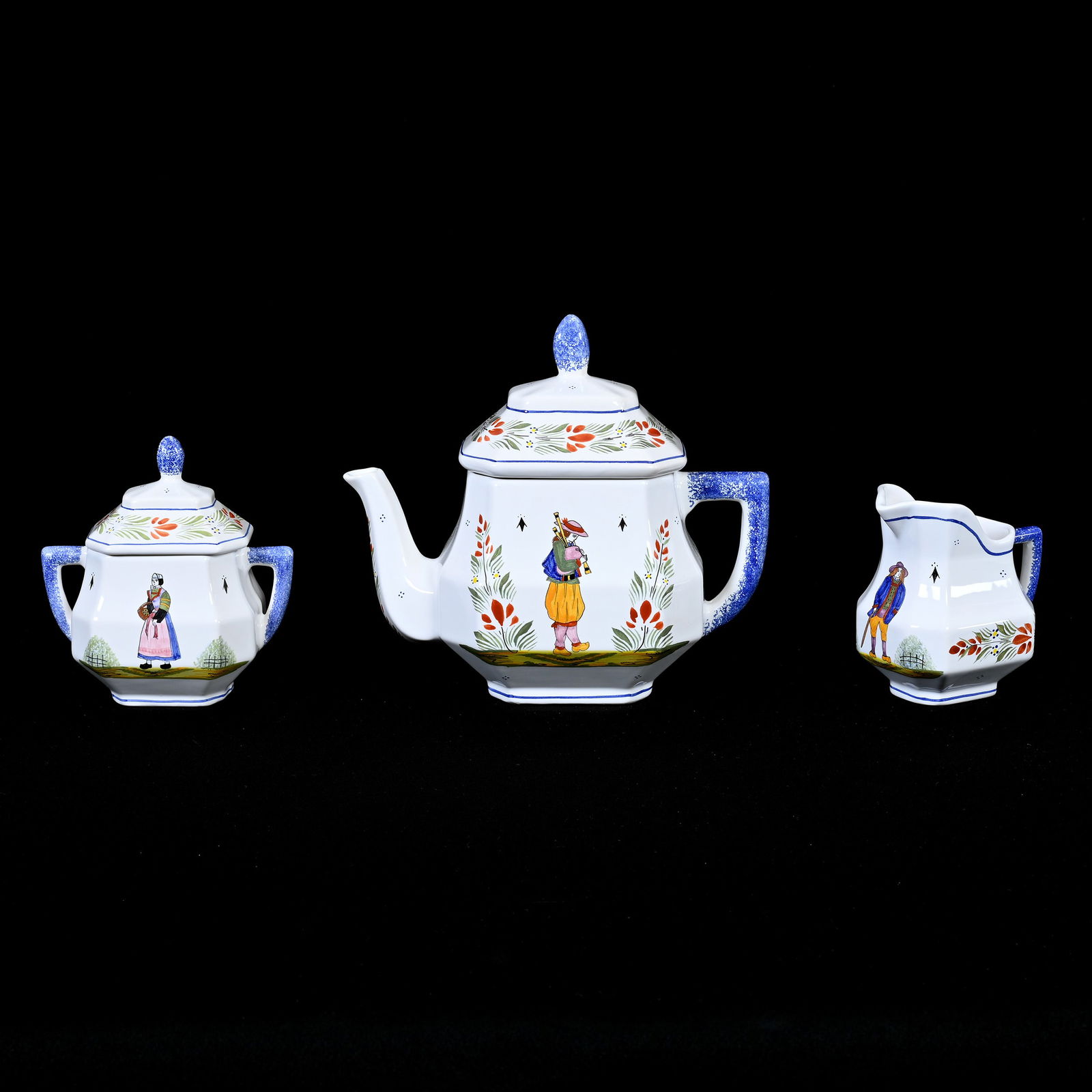 Tea Set Marked H.B. Henriot Quimper France (1 of 3)