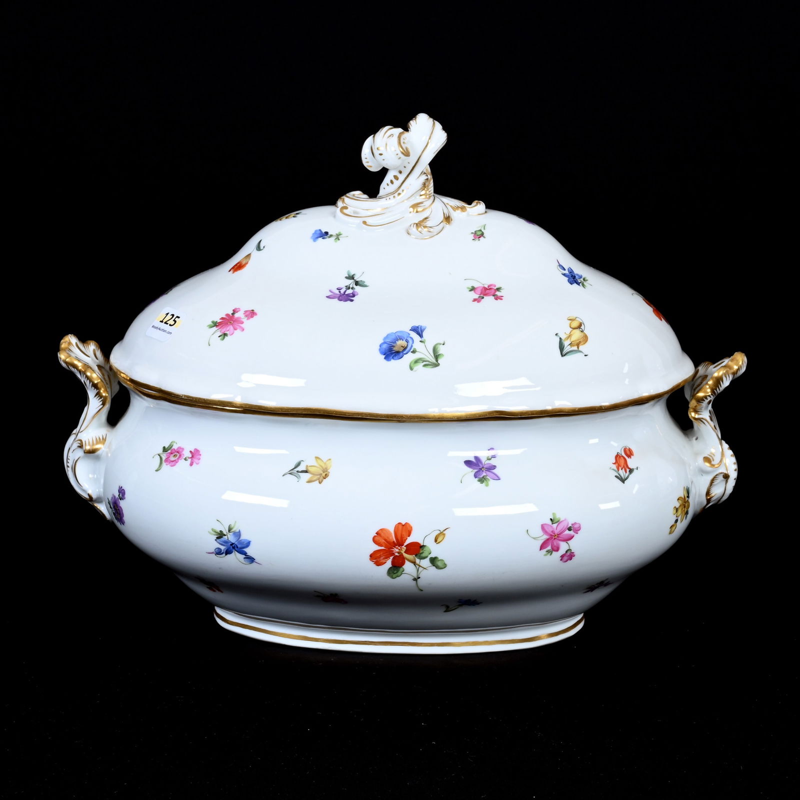 Oval Tureen, Meissen Blue Crossed Swords Mark (1 of 3)