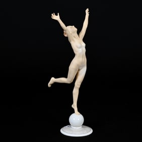 Figurine Marked Hutschenreuther Porcelain