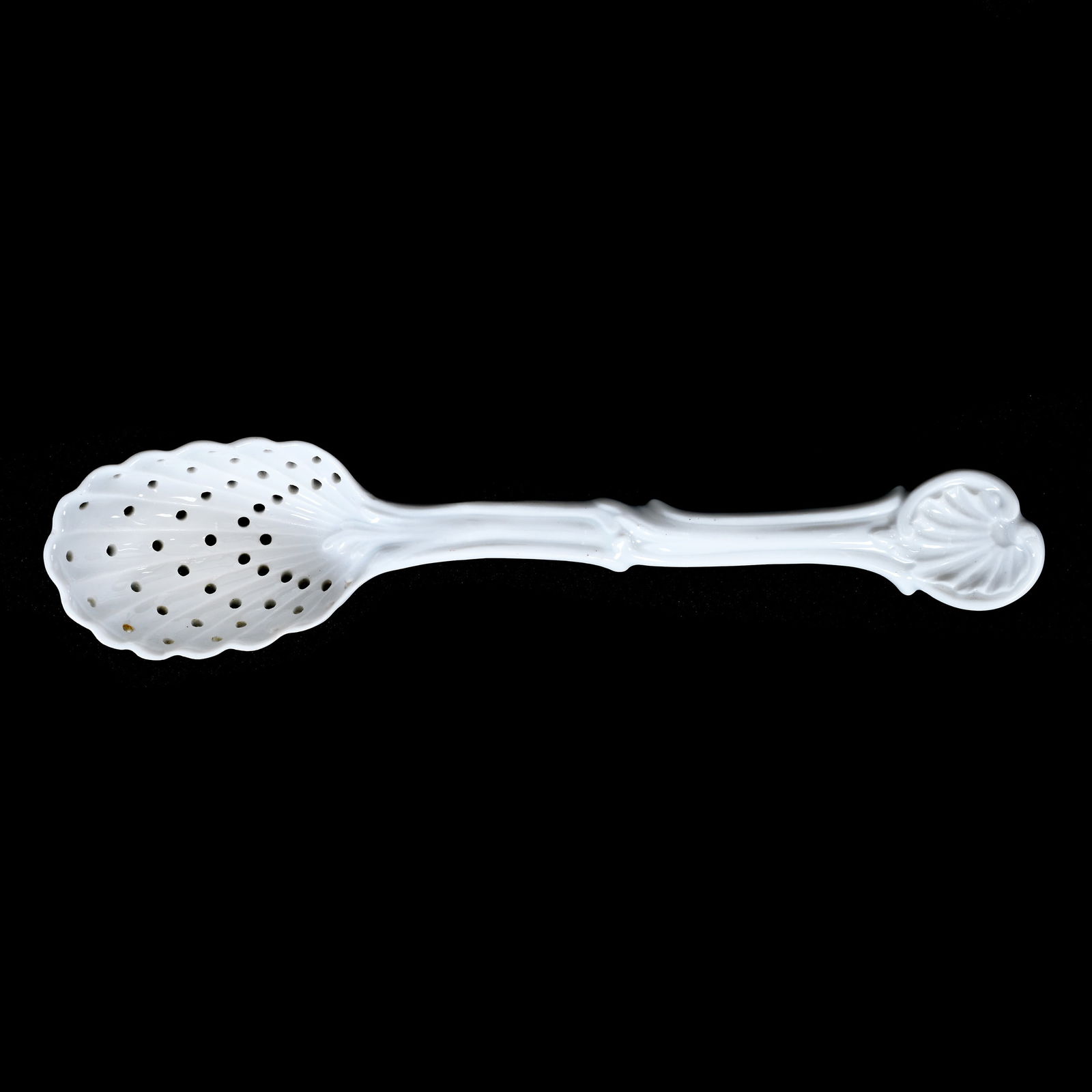 Strainer Ladle, Meissen Blue Crossed Swords Mark (1 of 2)