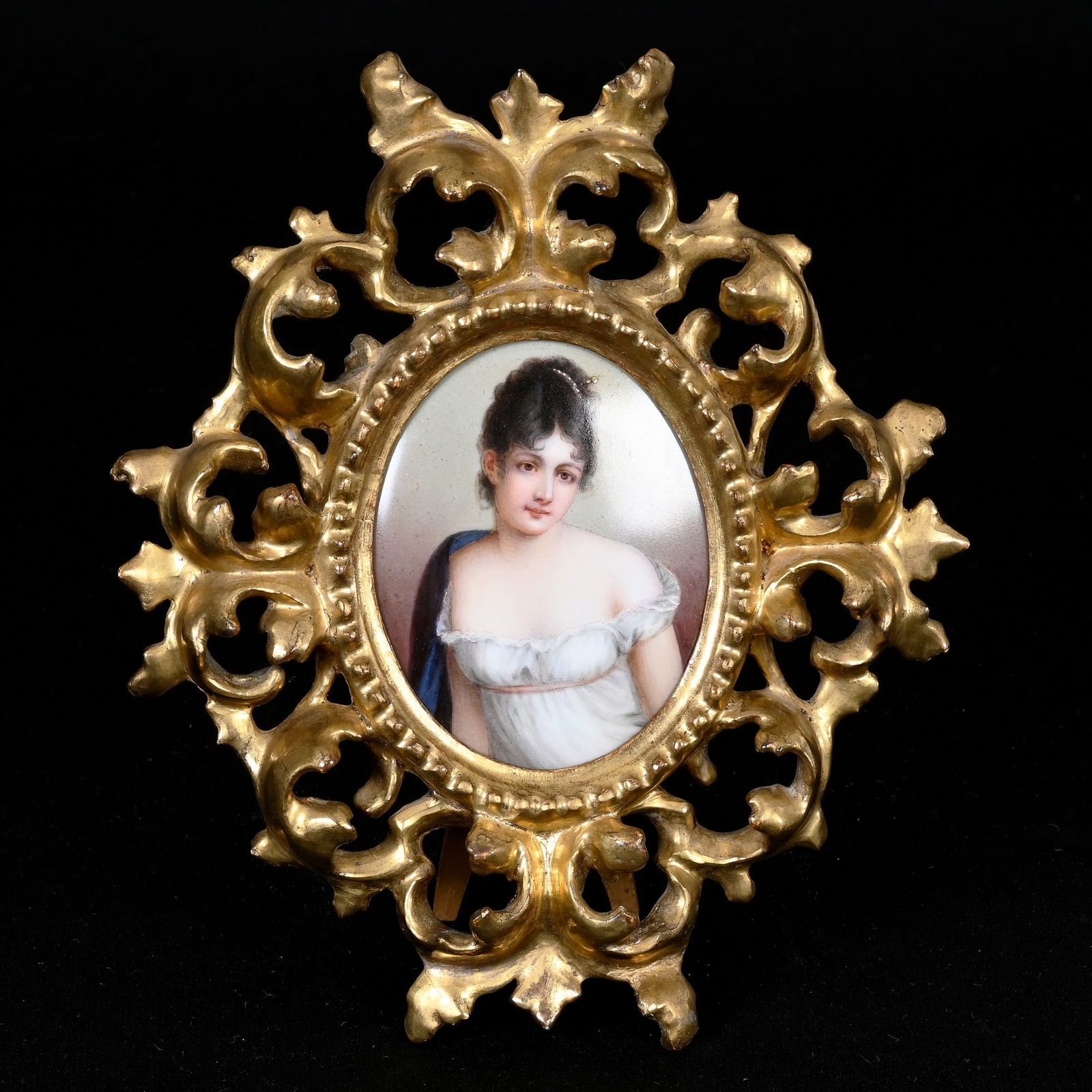 Oval Porcelain Plaque (1 of 3)