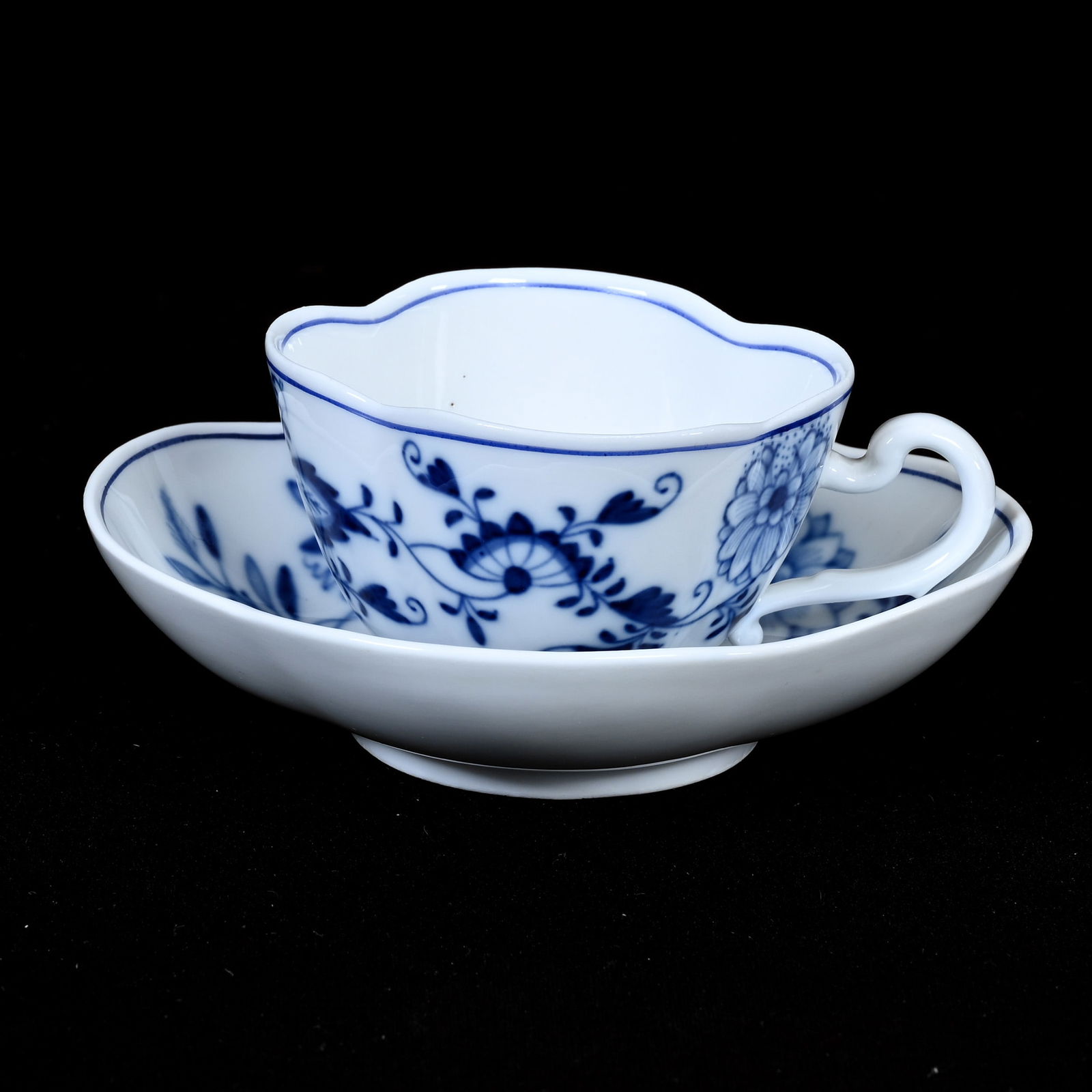 Cup/Saucer, Meissen Blue Crossed Swords Mark (1 of 3)
