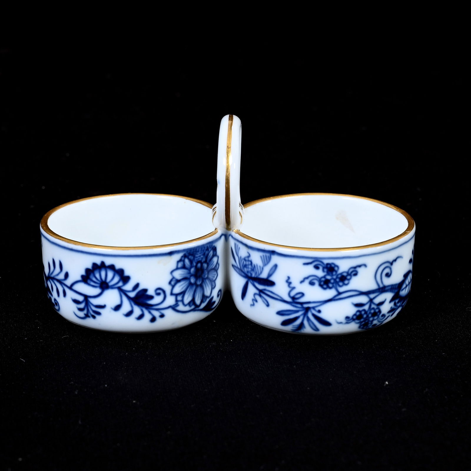 Double Salt Cellar, Meissen Blue Crossed Swords (1 of 3)