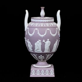 Pedestal Urn, MIE Wedgwood