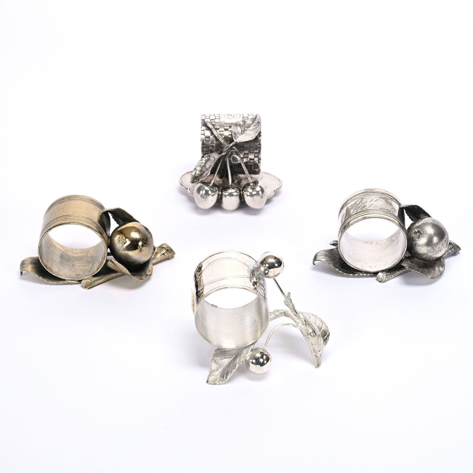 (4) Figural Napkin Rings, Fruit Branch Decor (1 of 3)
