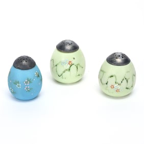 (3) Saltshakers, Egg Shape