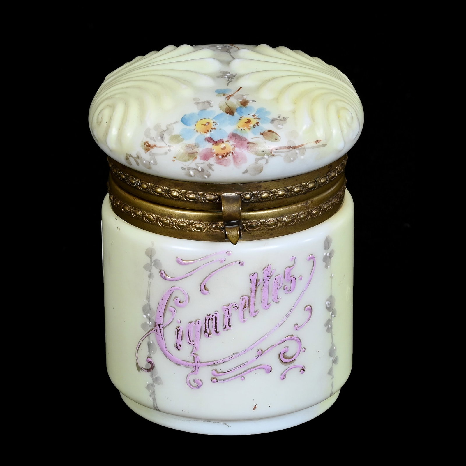 Cigarette Humidor, Wave Crest Banner Mark (1 of 4)