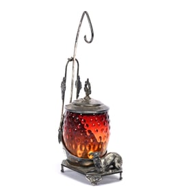 Victorian Pickle Castor