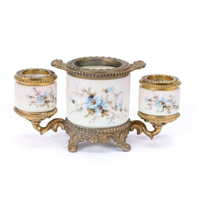 Smoke Set, Wave Crest Banner Mark