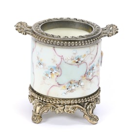 Cigarette Holder, Wave Crest Banner Mark