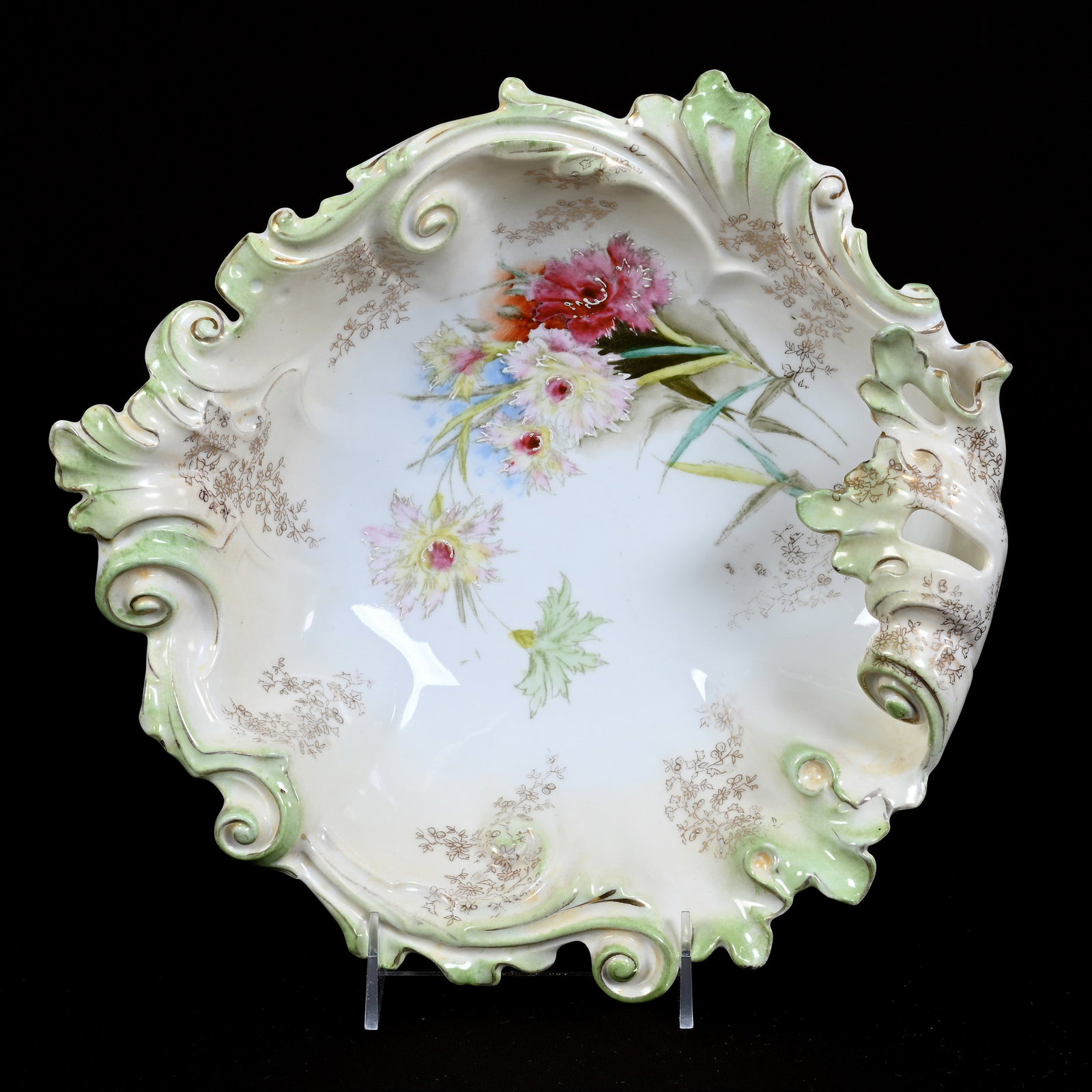 Bowl, Fold-Over Mold, Unmarked R. S. Prussia (1 of 2)