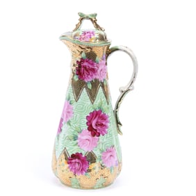 Chocolate Pot, Dow Sie Nippon Mark, Green Background, Scattered Pink Rose Decor