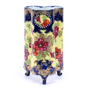 Vase, Three Feet, Clover Shade, Unidentified Chinese Mark